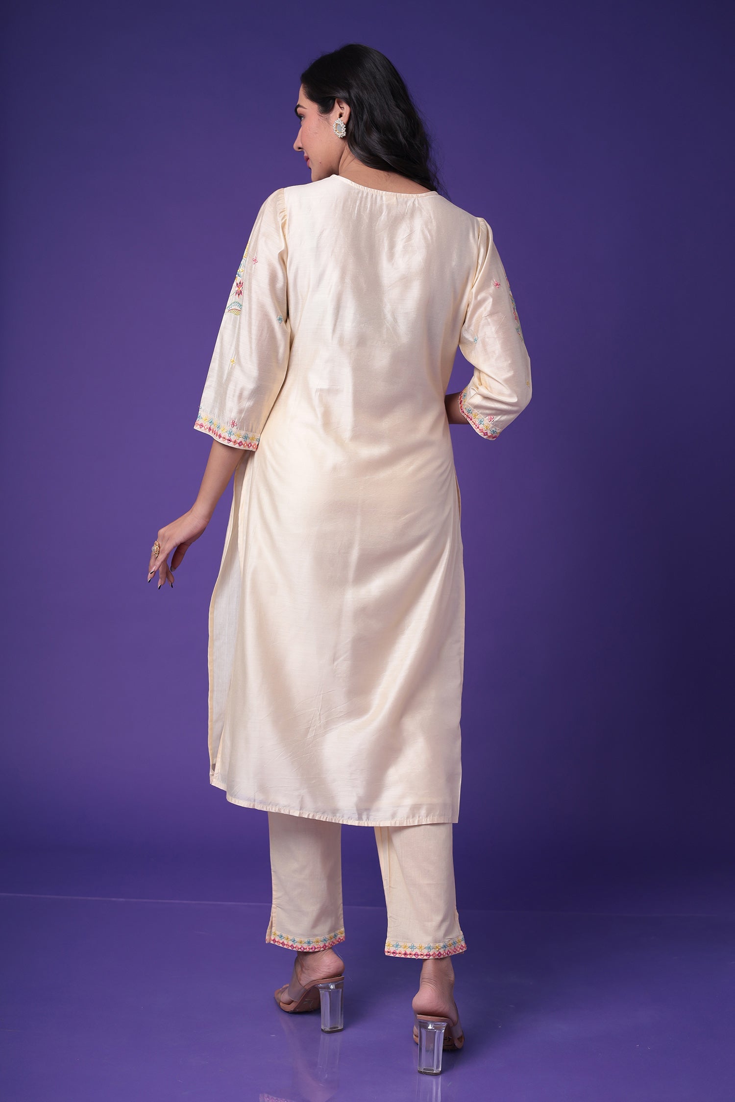 Silk Blend Kurta Set with Embroidered work