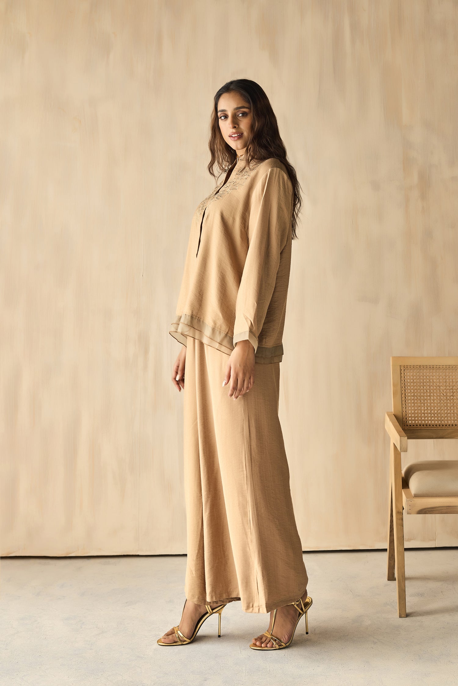 Comfortable Formal Wear Co Ords Set With Embriodered Shoulder