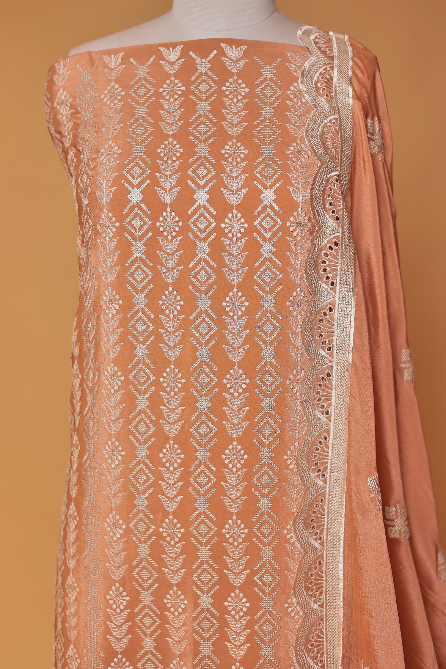 Chinon Unstitched Suit with Thread work