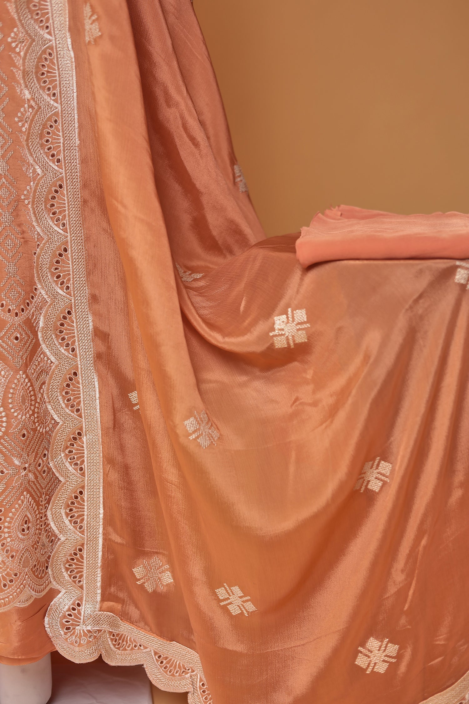 Chinon Unstitched Suit with Thread work