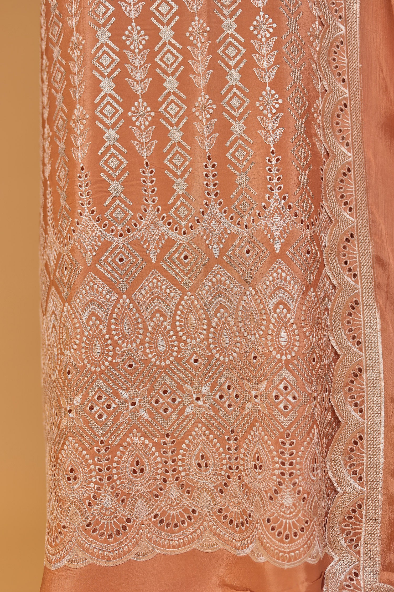 Chinon Unstitched Suit with Thread work