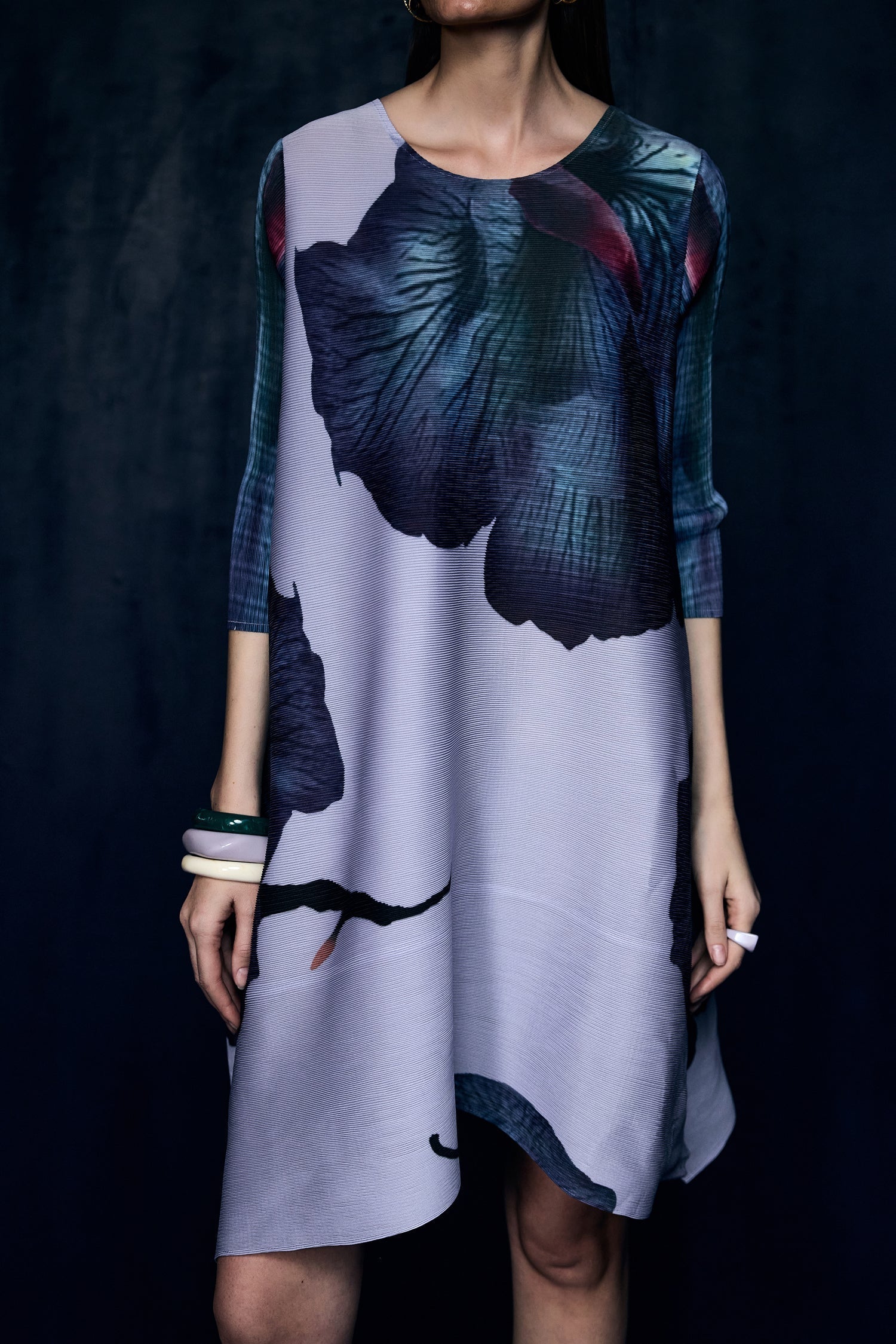 Lilac Color Pleated Dress With Flower Motif