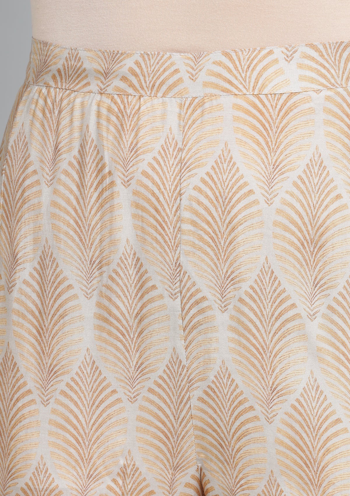 Printed Silk Blend Co Ord Set with Thread work.