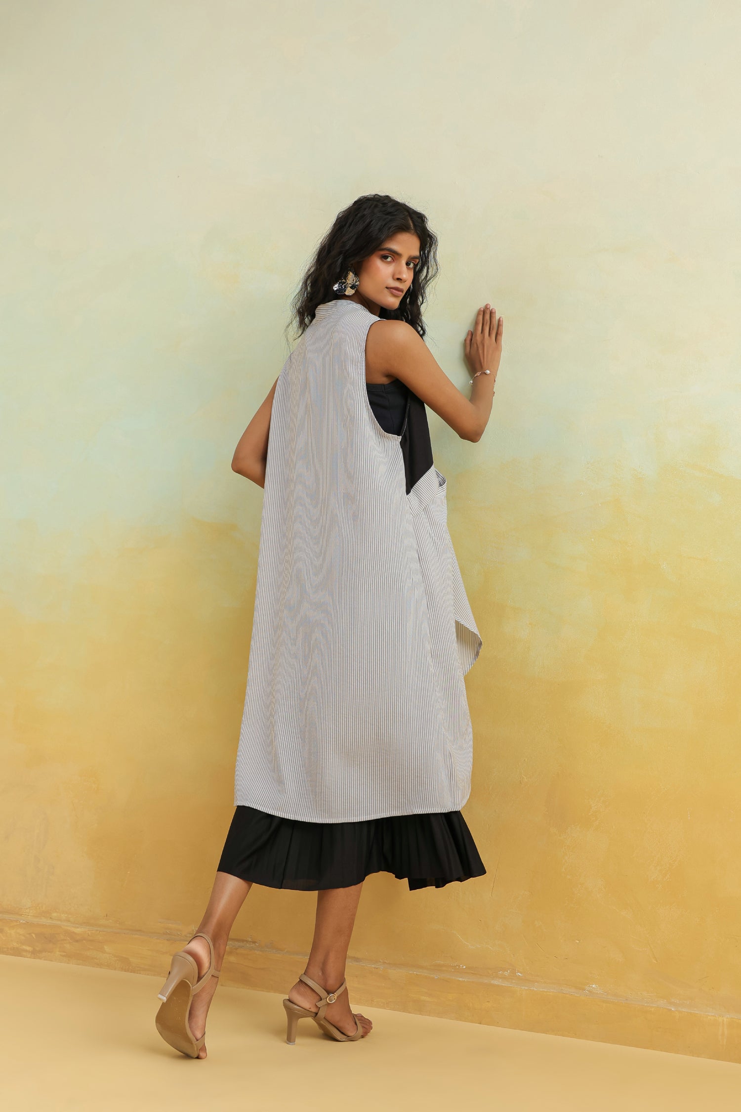 Grey Printed Cotton Shrug with Shawl Collar