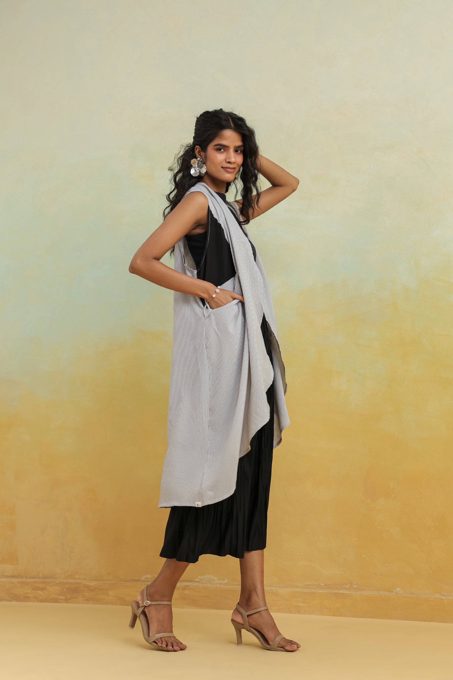 Grey Printed Cotton Shrug with Shawl Collar