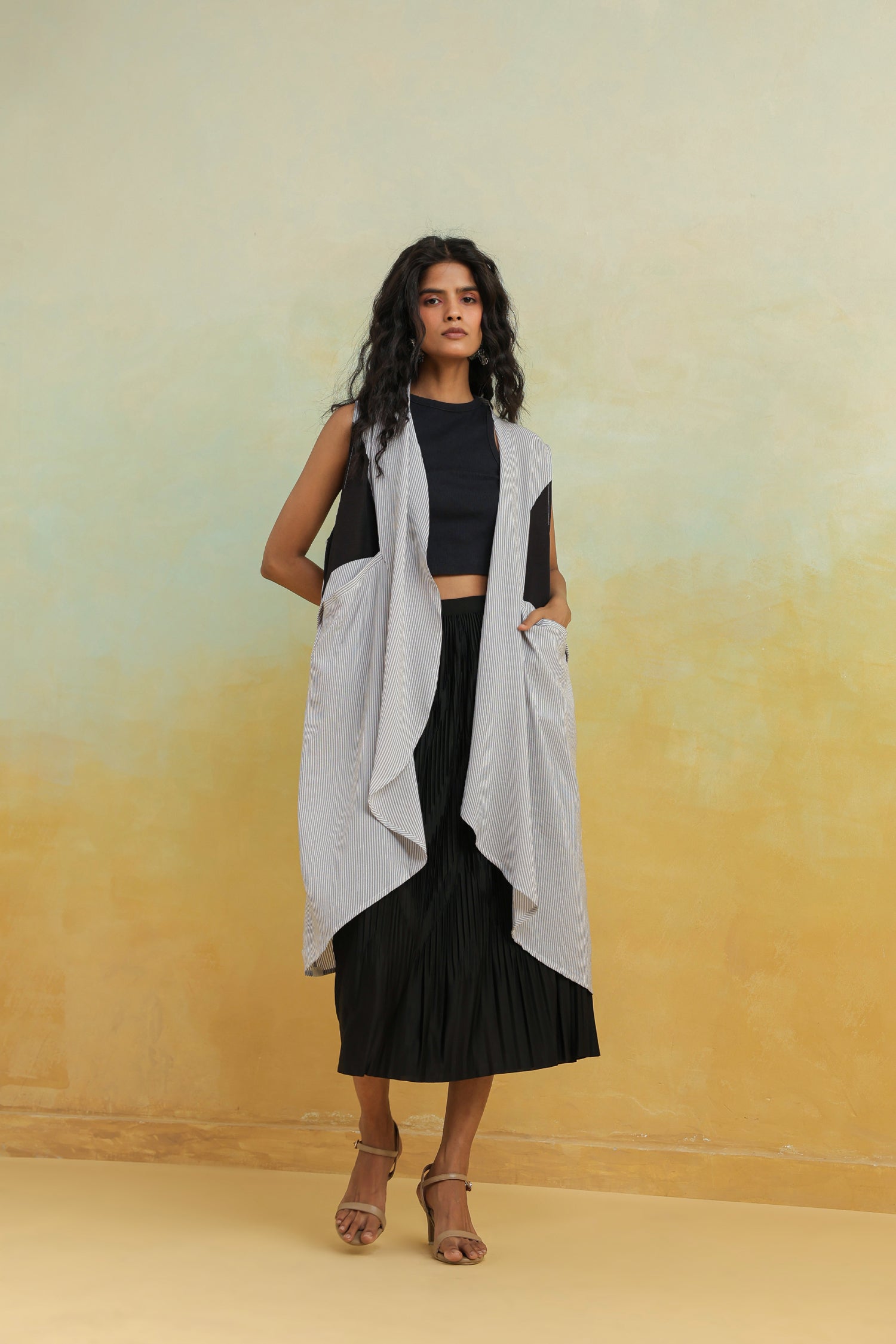 Grey Printed Cotton Shrug with Shawl Collar