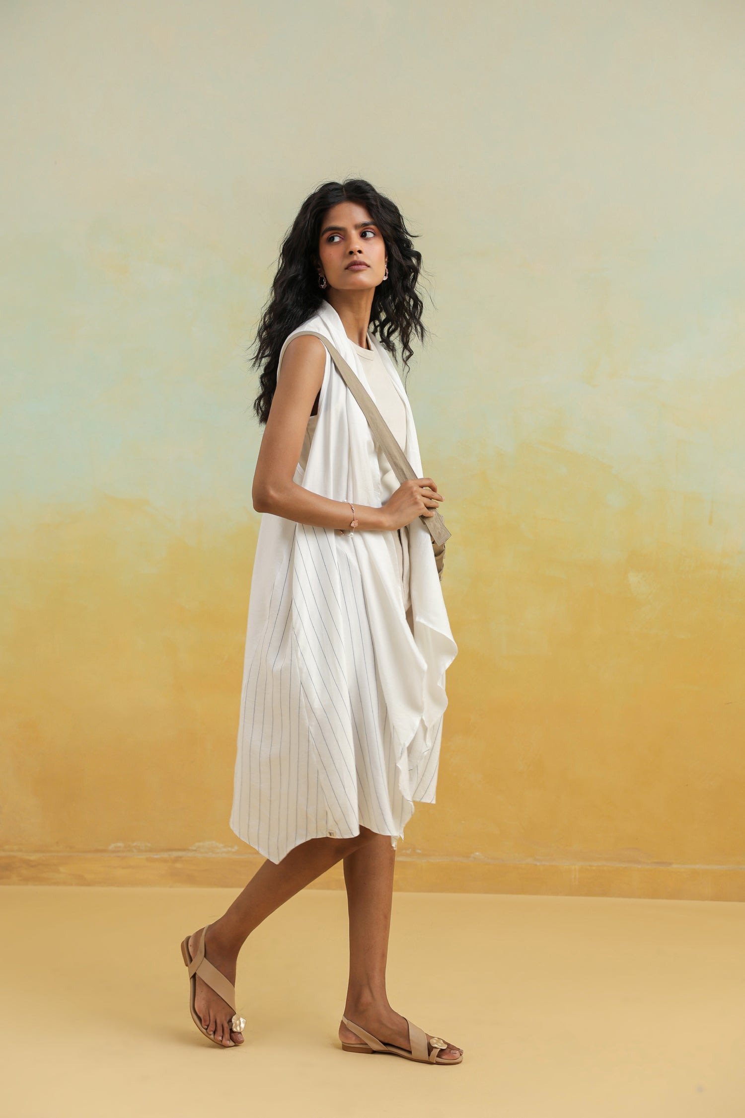 White Solid Cotton Shrug with Shawl Collar