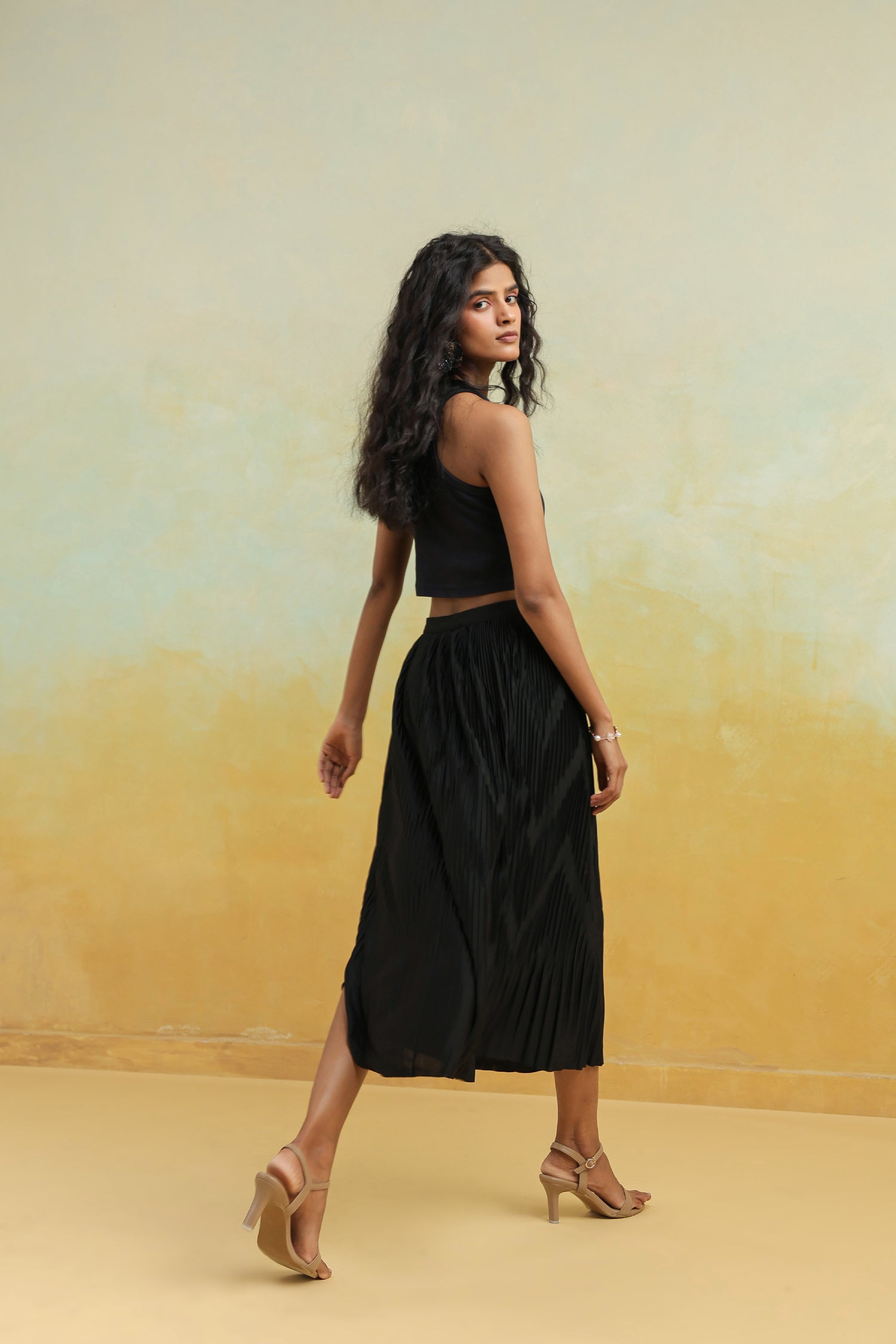 Black Pleated Skirt in Crepe Silk – Solid, Mid-Length