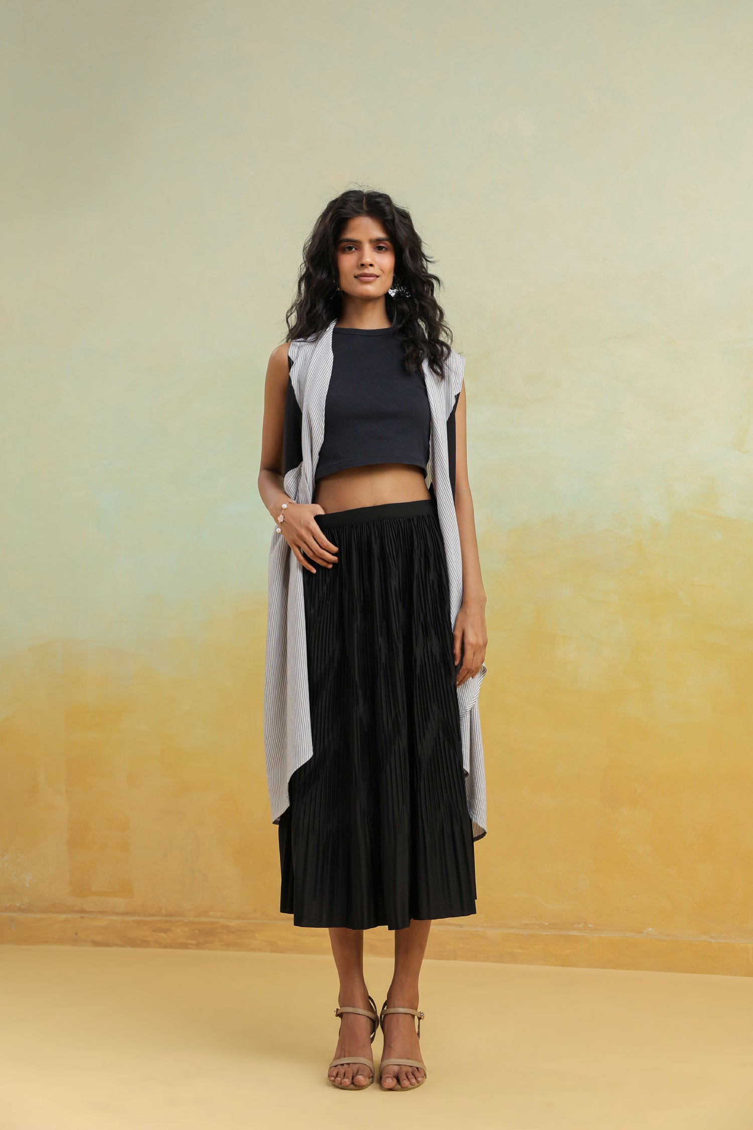 Black Pleated Skirt in Crepe Silk – Solid, Mid-Length