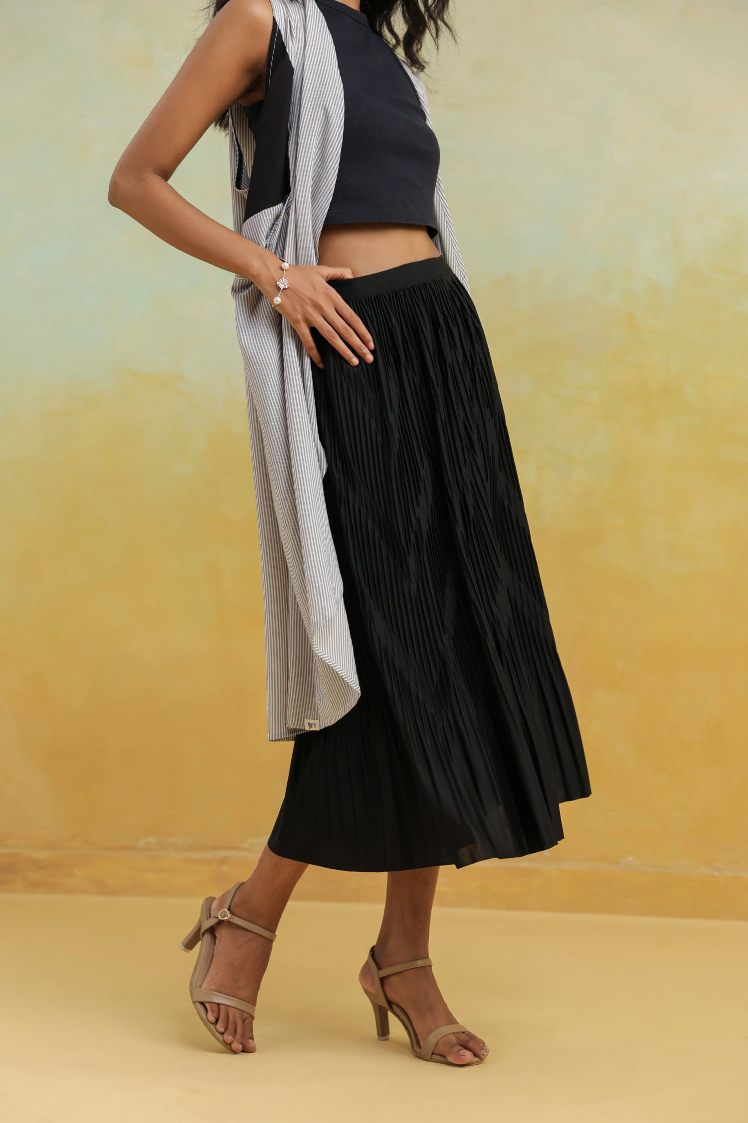 Black Pleated Skirt in Crepe Silk – Solid, Mid-Length