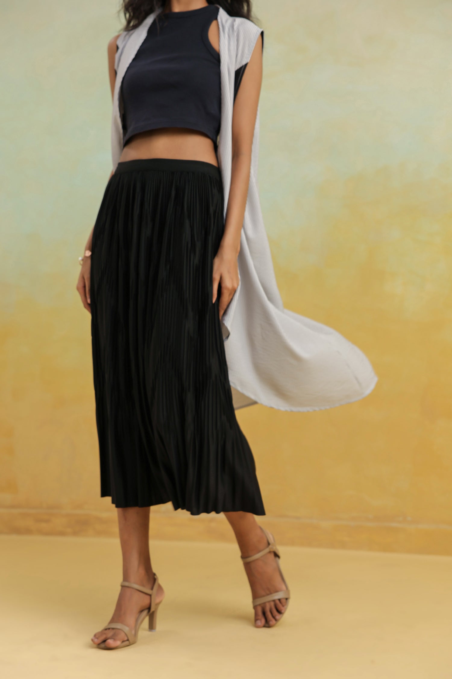 Black Pleated Skirt in Crepe Silk – Solid, Mid-Length