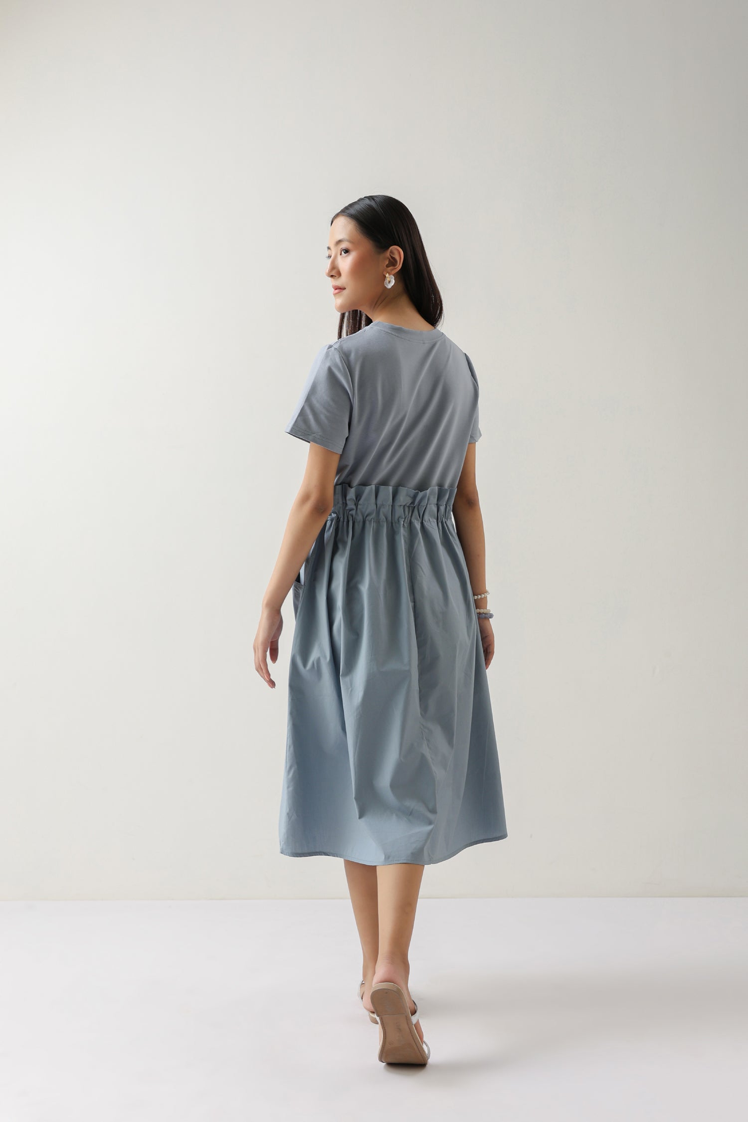 The Slate Calm Pocket Midi Dress – Slate Blue Cotton Knit