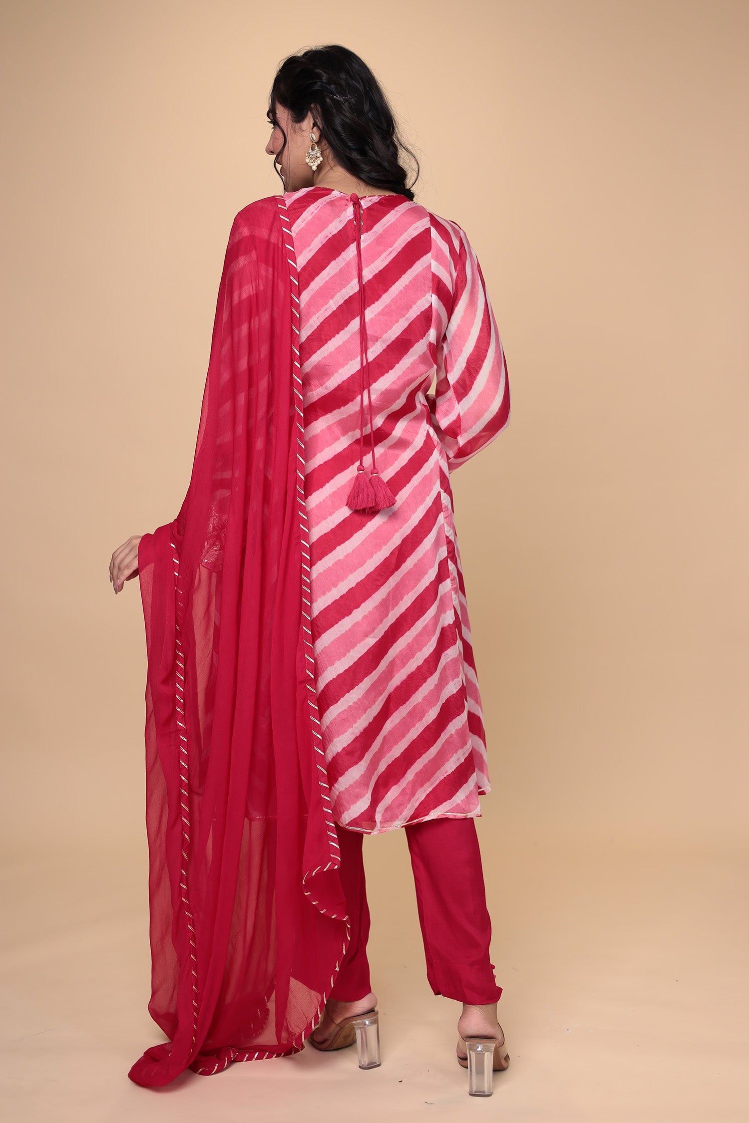 Zardozi Leheriya Silk Suit with Embroidered work