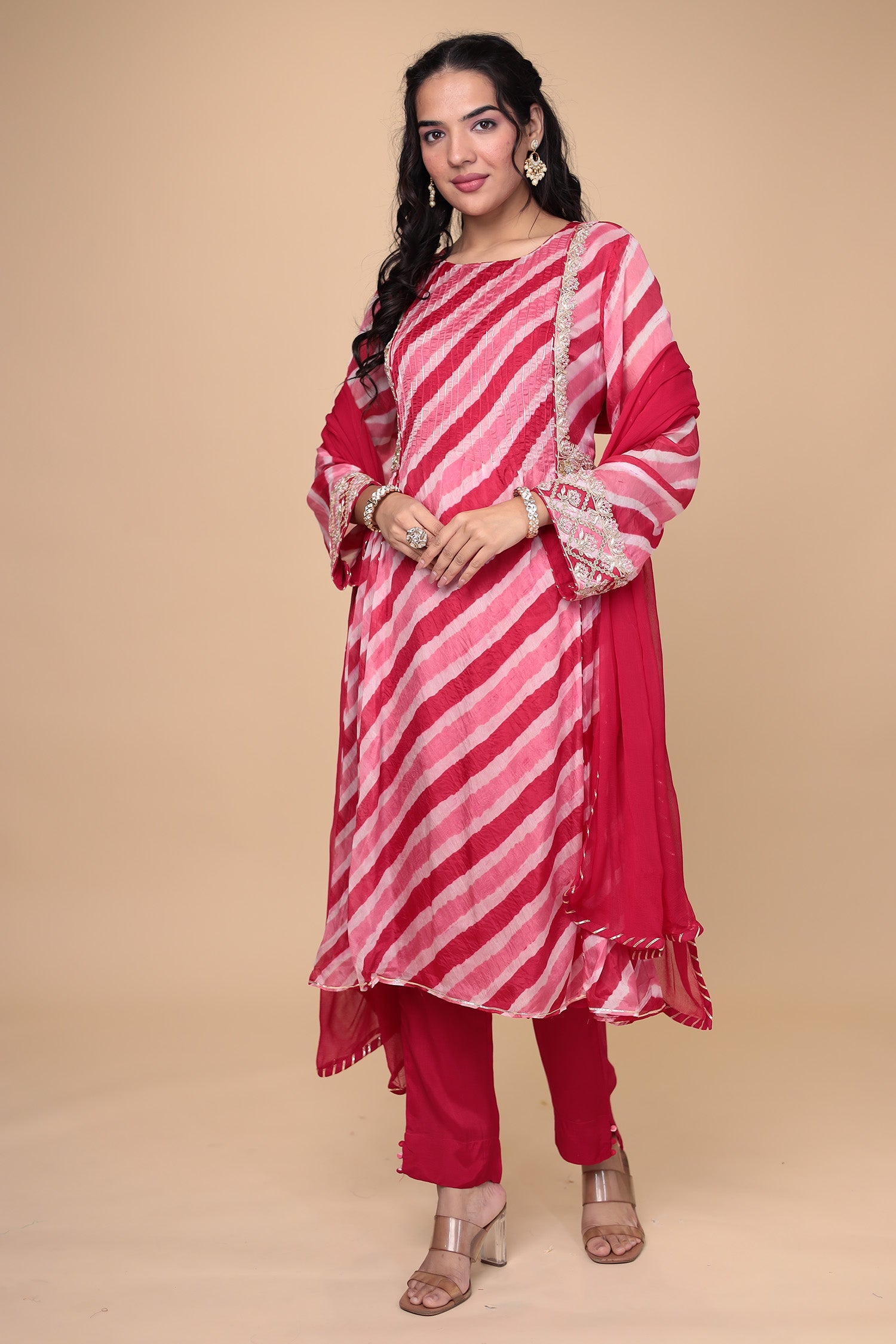 Zardozi Leheriya Silk Suit with Embroidered work