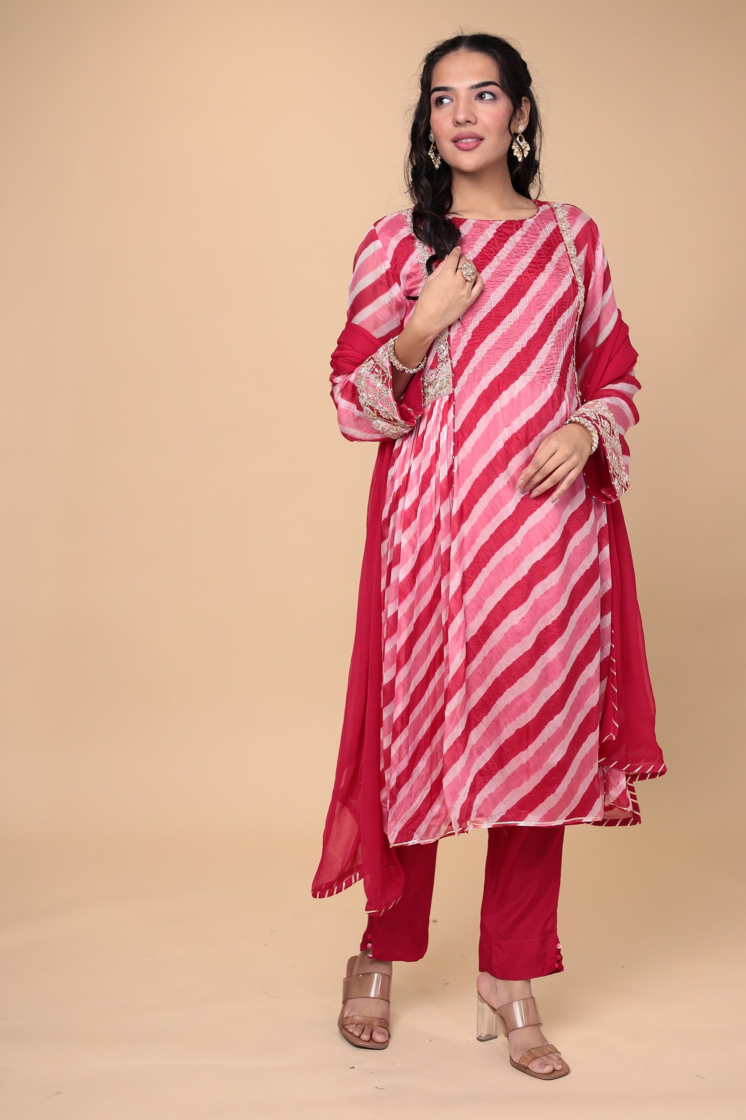 Zardozi Leheriya Silk Suit with Embroidered work