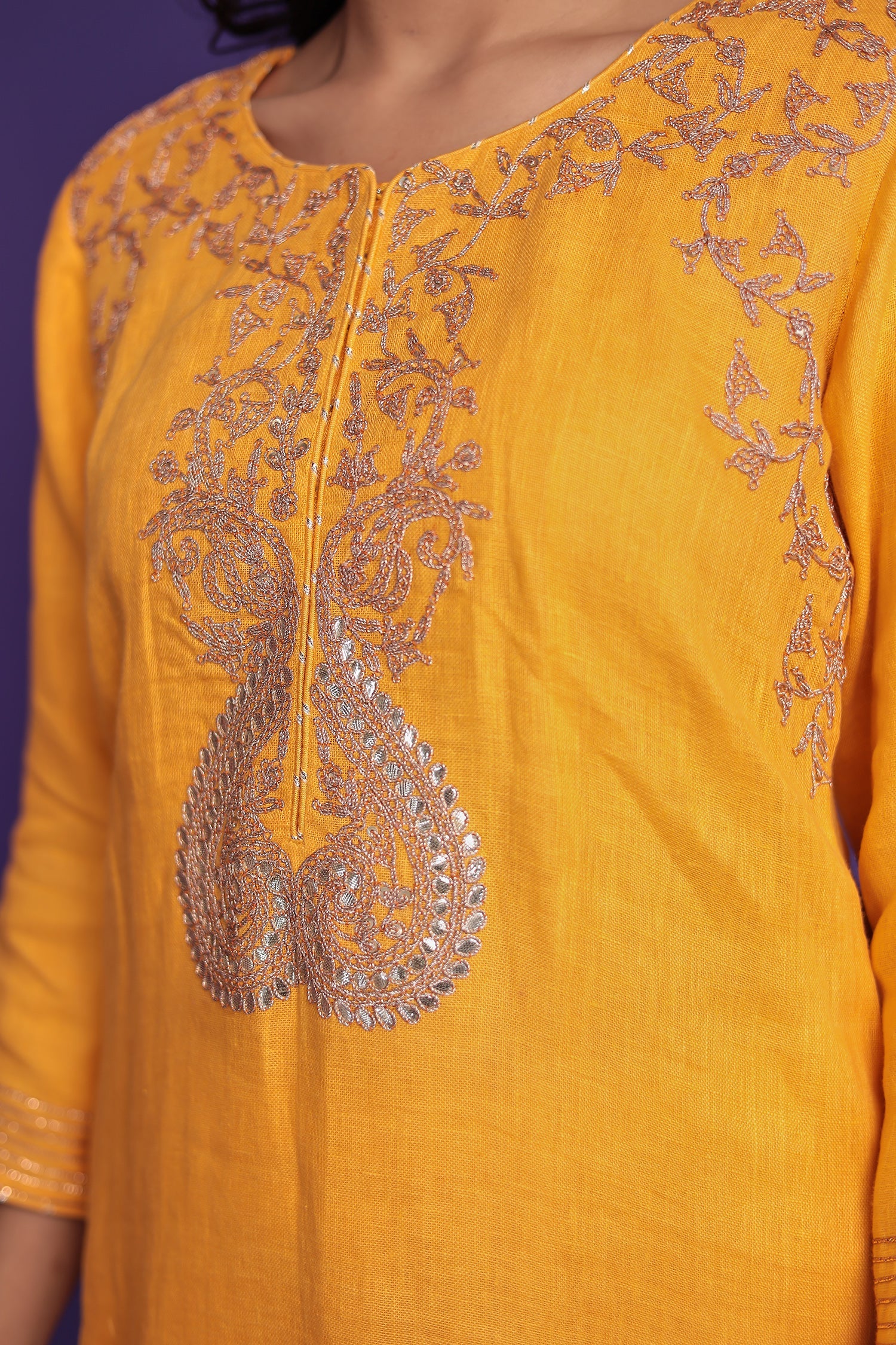 Linen Suit Stitched with Dori and Sequins work