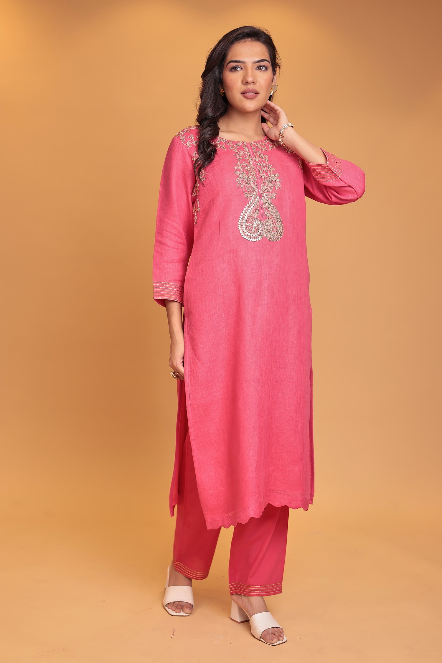 Linen Suit Stitched with Dori and Sequins work