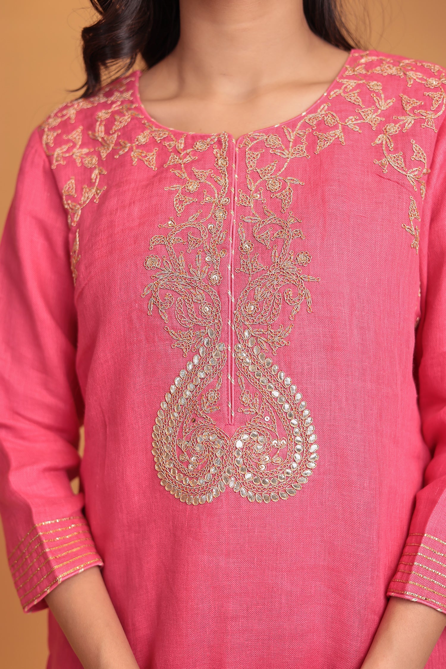 Linen Suit Stitched with Dori and Sequins work