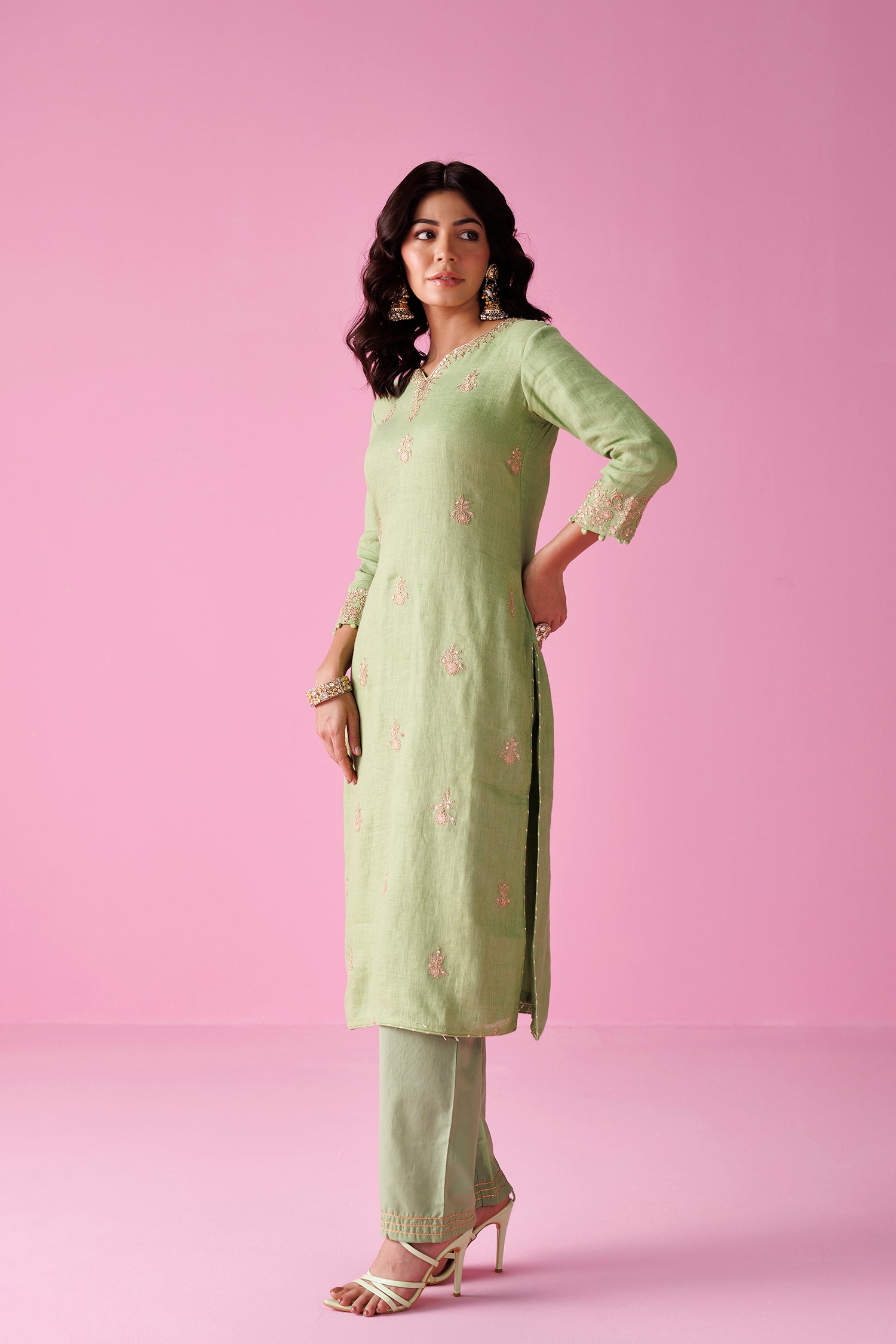 Linen Suit with Dori, Sequins and Zardozi work