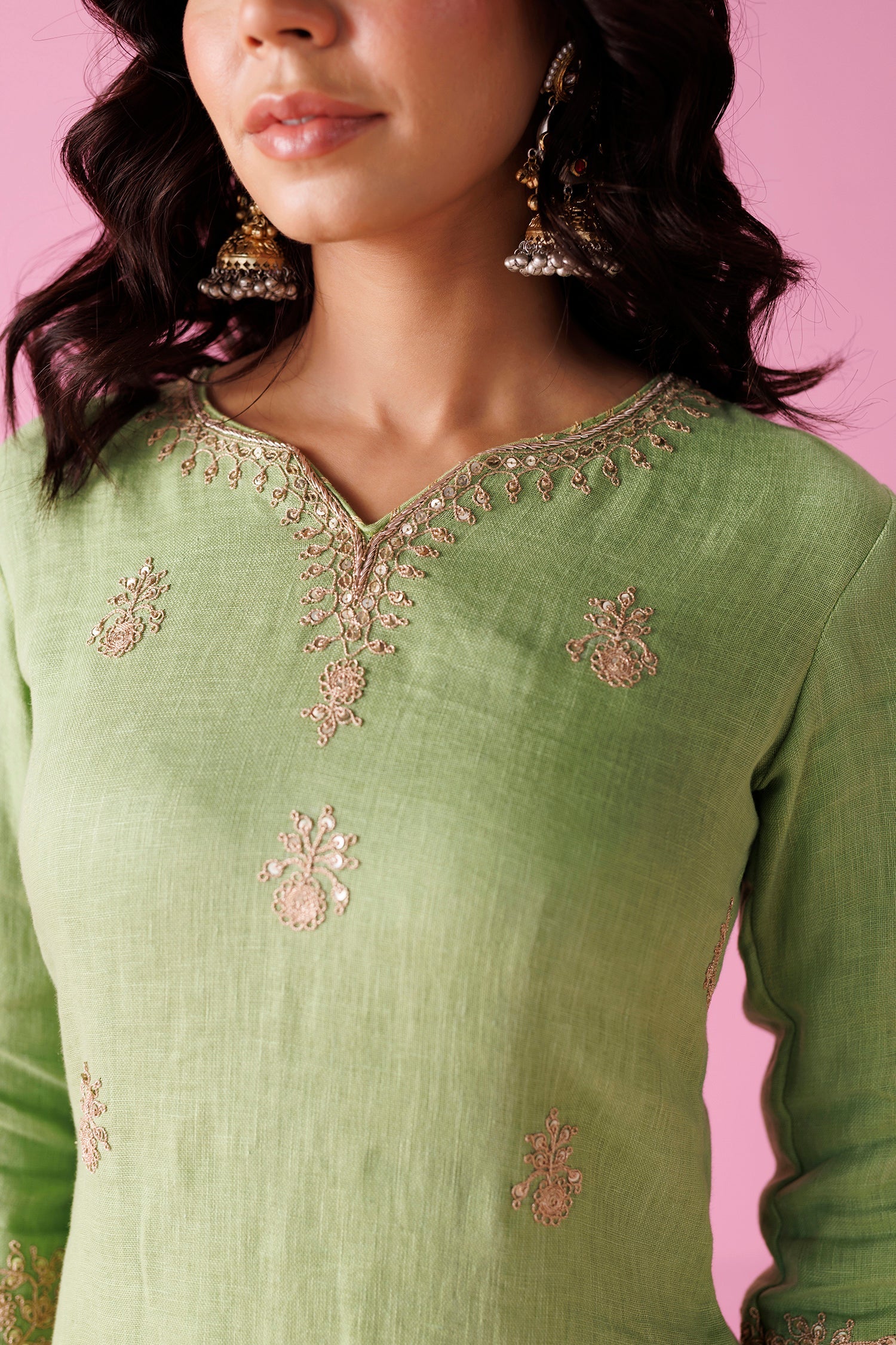 Linen Suit with Dori, Sequins and Zardozi work