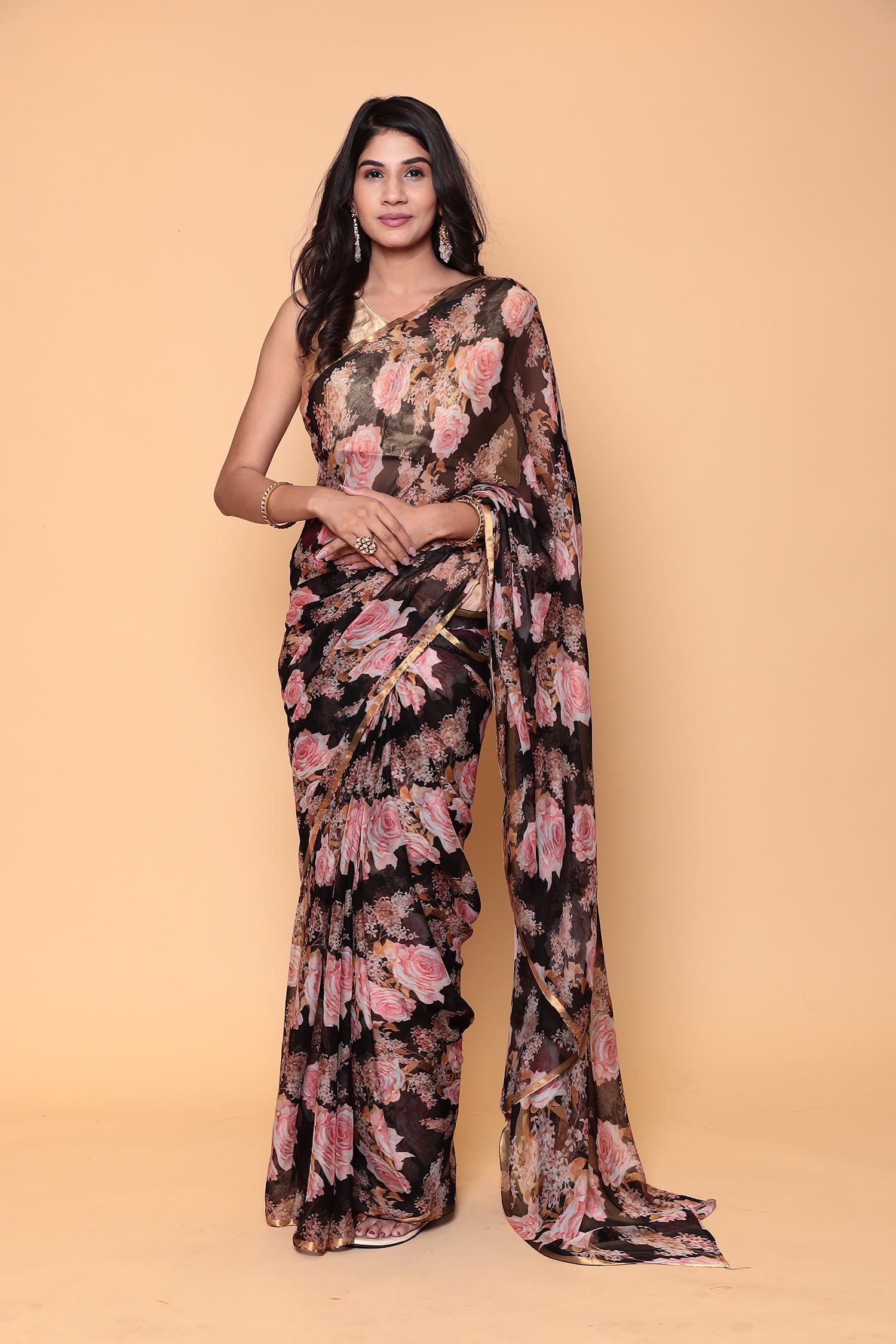 Chiffon saree with chiffon fabric and zari border