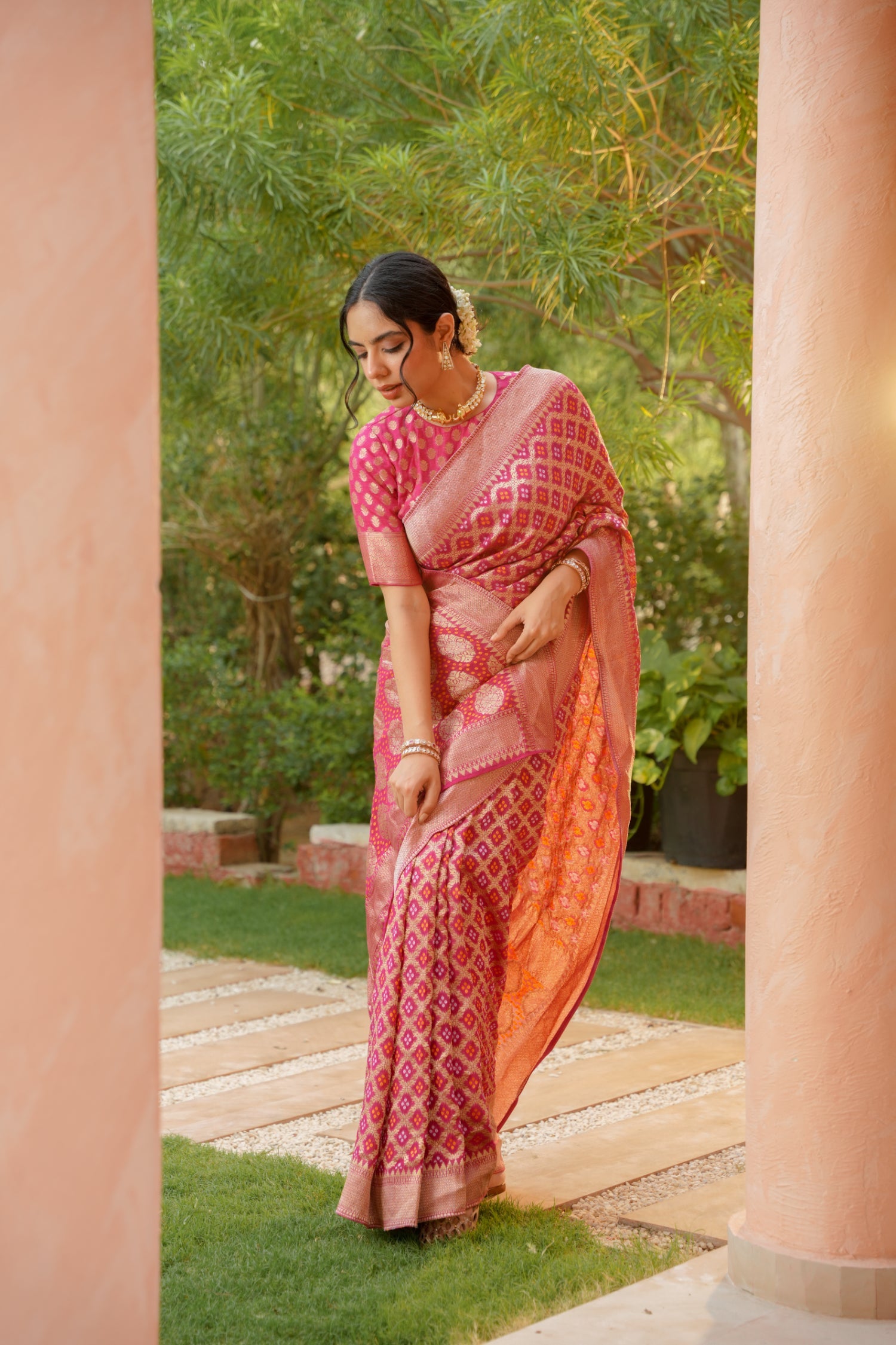 Power loom Bandhej Look Saree