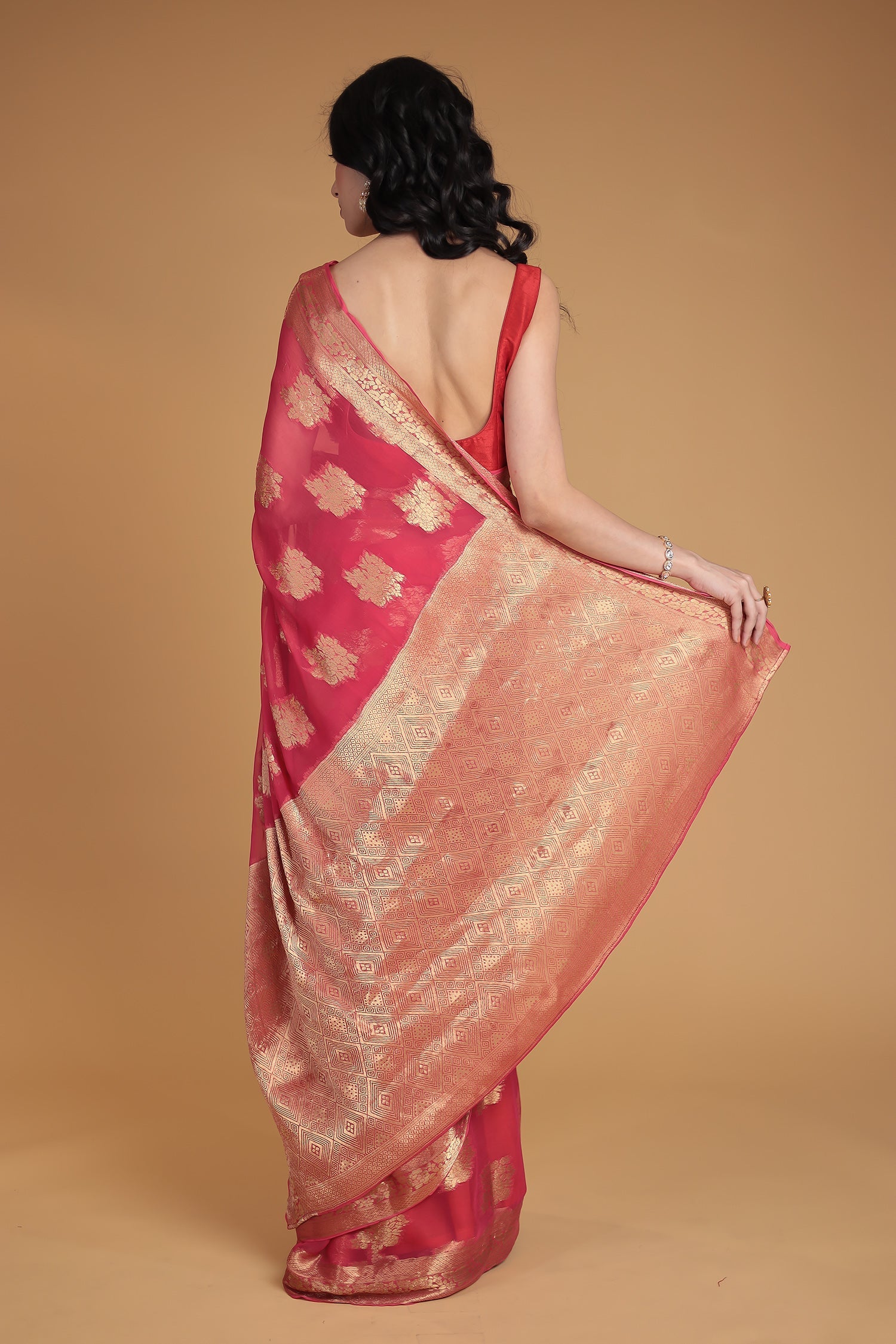 Hand Woven Georgette Saree