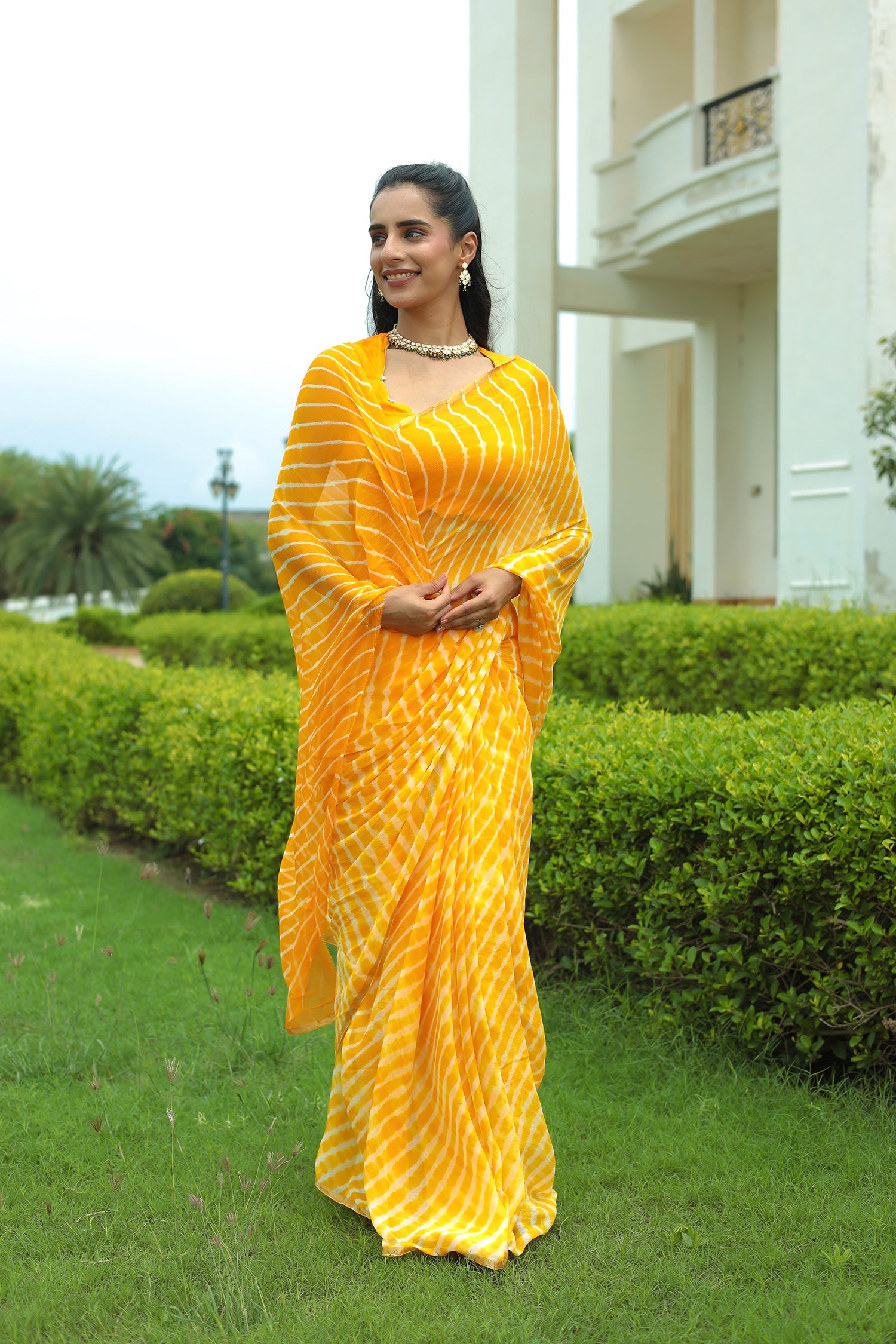 Leheriya Chiffon Saree with Zari border