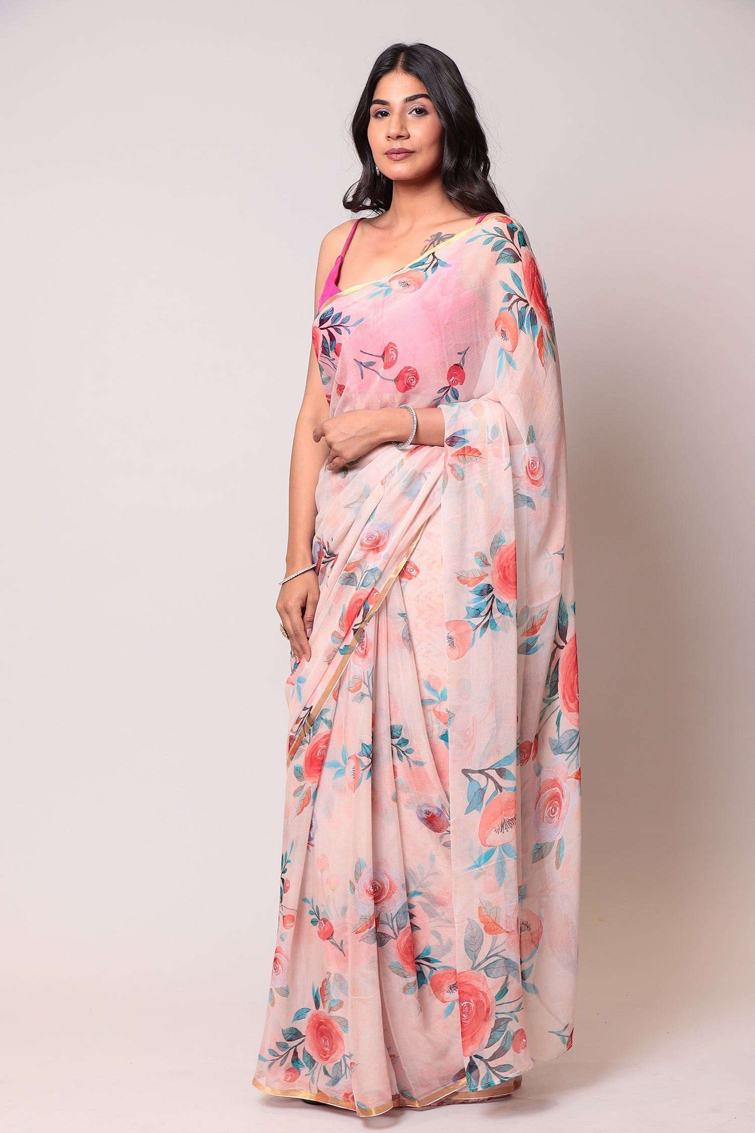 Exquisite Floral Printed Digital Print Chiffon Casual Saree