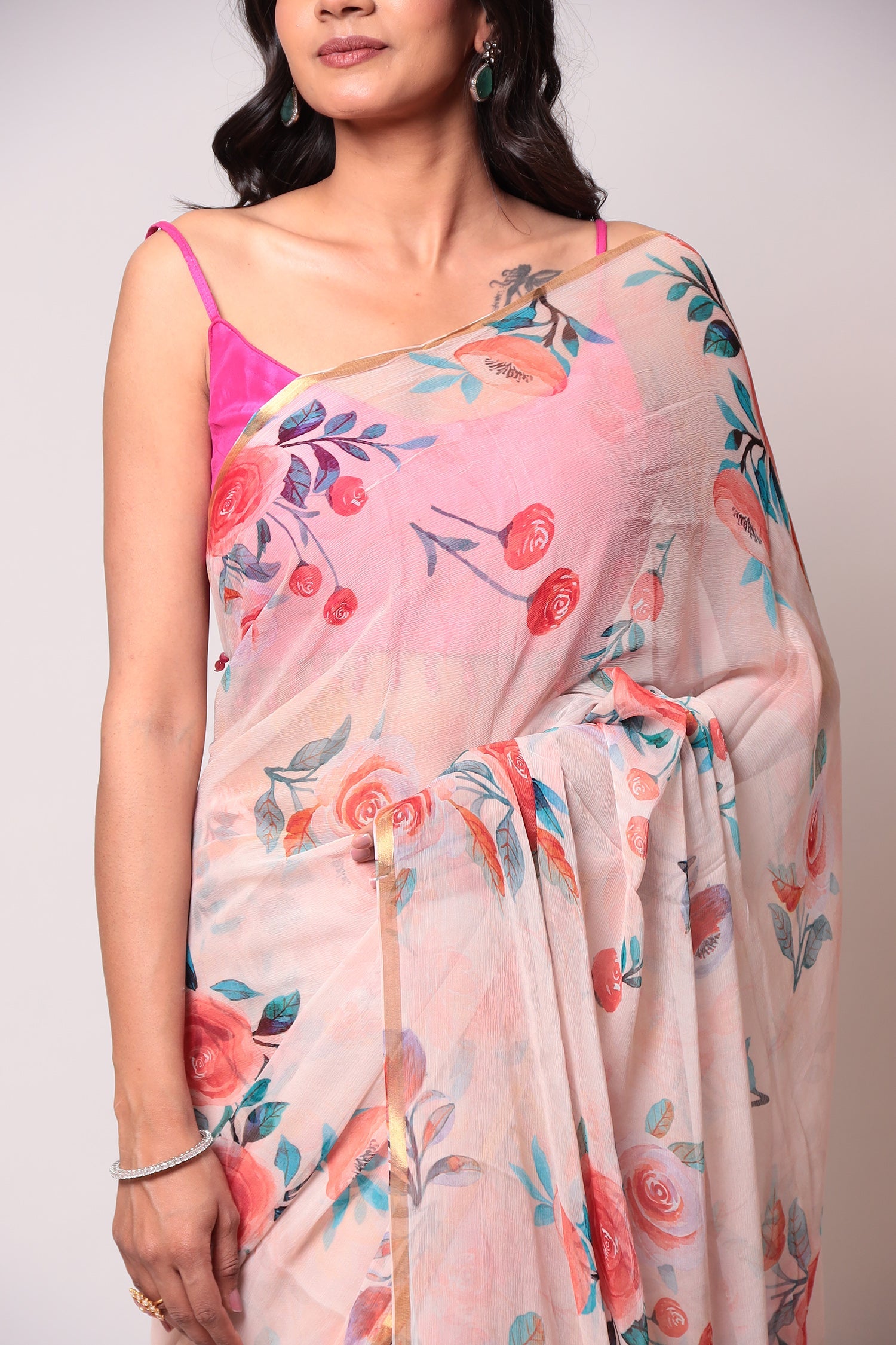 Exquisite Floral Printed Digital Print Chiffon Casual Saree