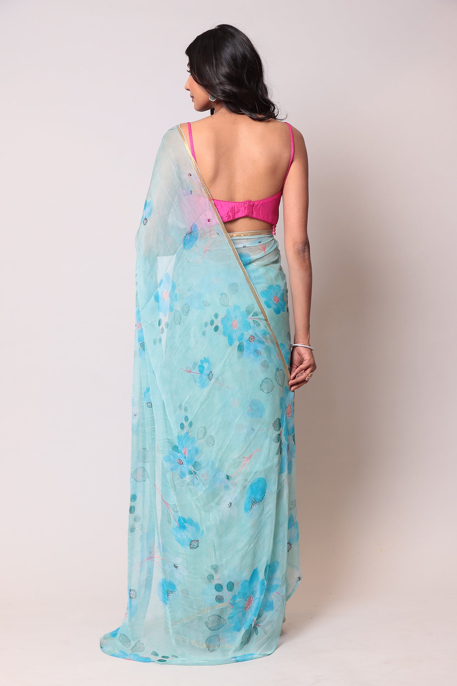 Exquisite Floral Printed Digital Print Chiffon Casual Saree