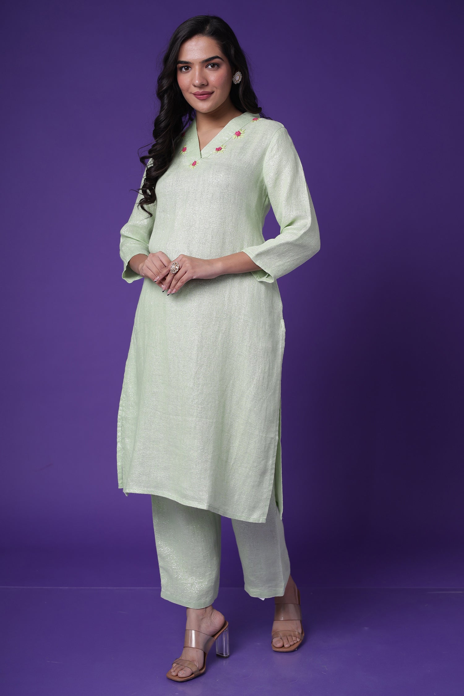 Shimmer Linen Kurta Set with Embroidered work