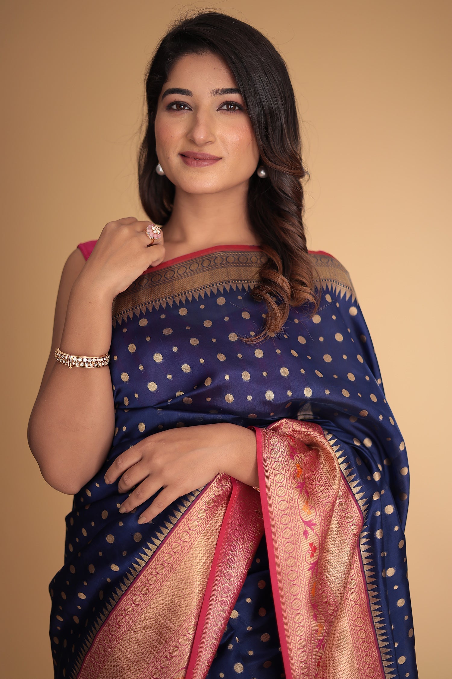 Handloom Pure Silk Saree with Contrast Border