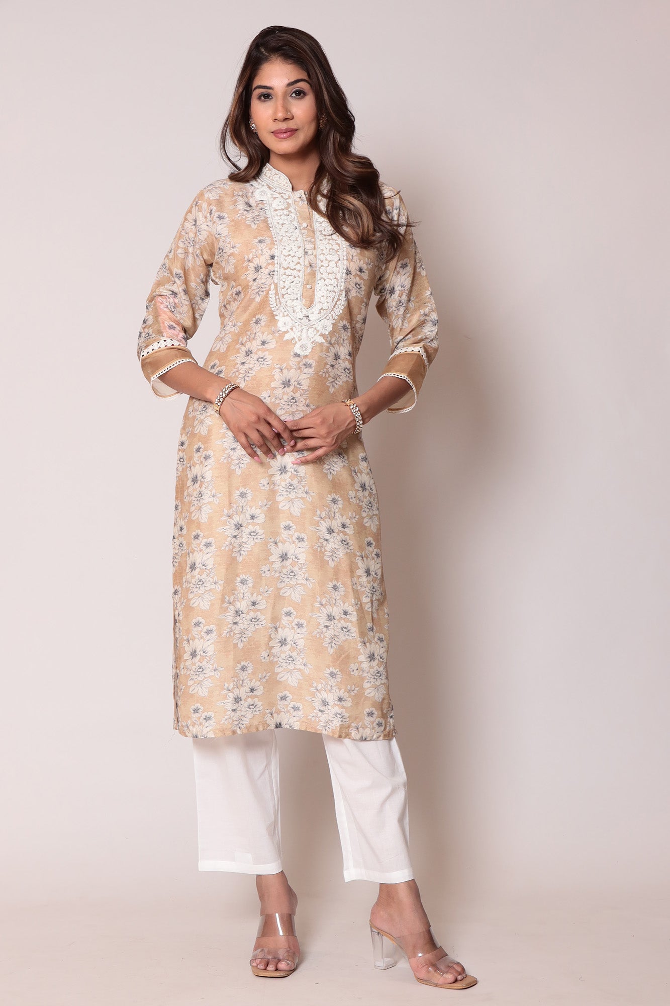 Printed Casual Muslin Kurta (1 Pcs) with Thread work.
