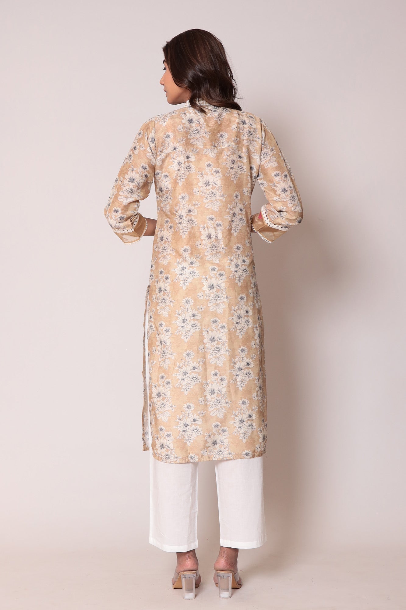 Printed Casual Muslin Kurta (1 Pcs) with Thread work.