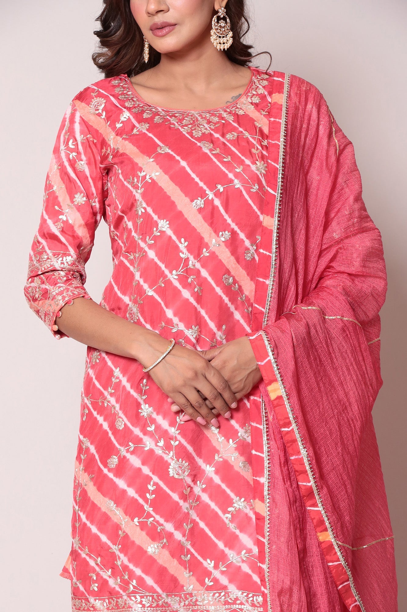 Leheriya Chanderi Straight Suit with Pittan work.