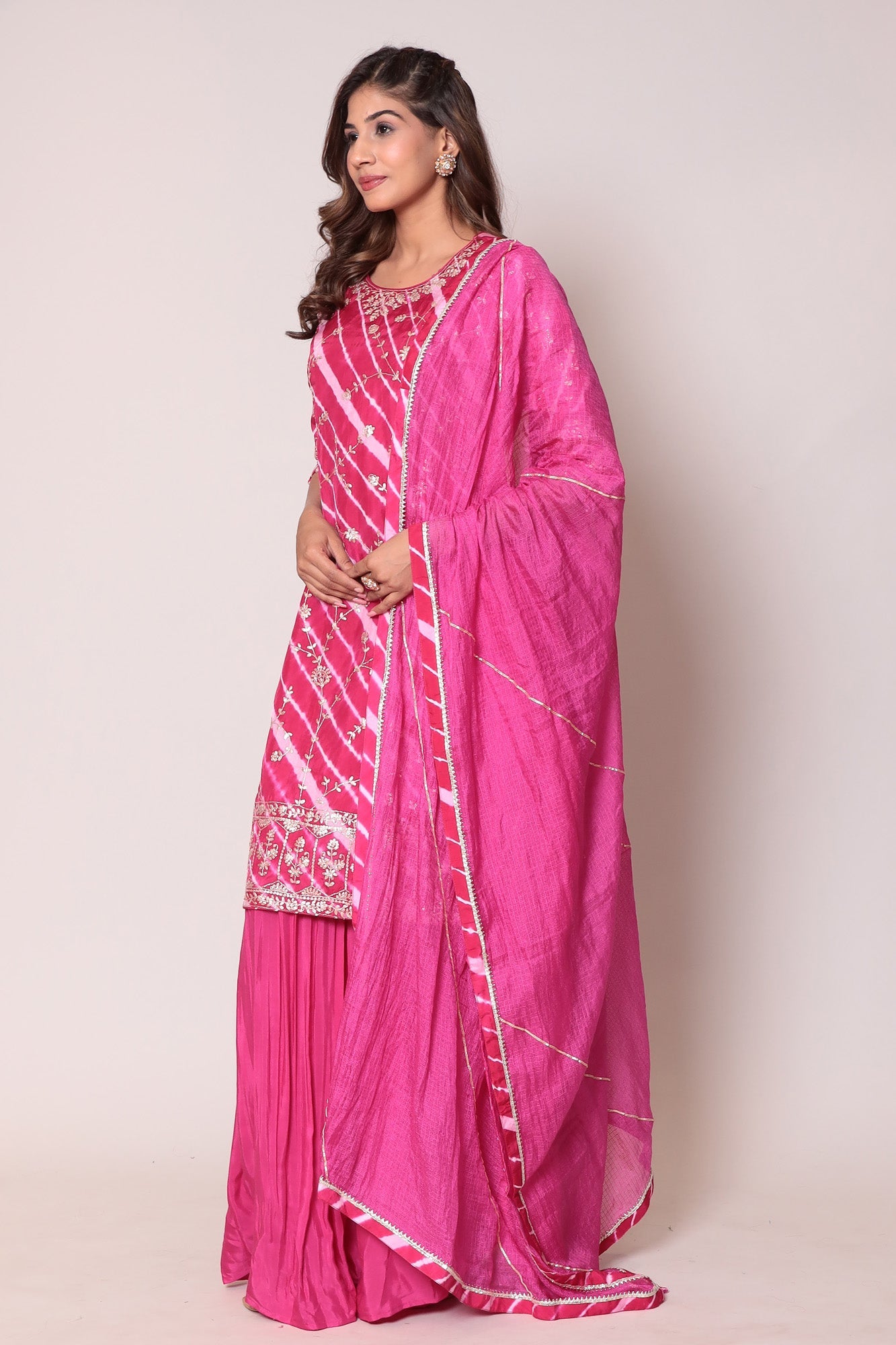 Leheriya Chanderi Straight Suit with Pittan work.
