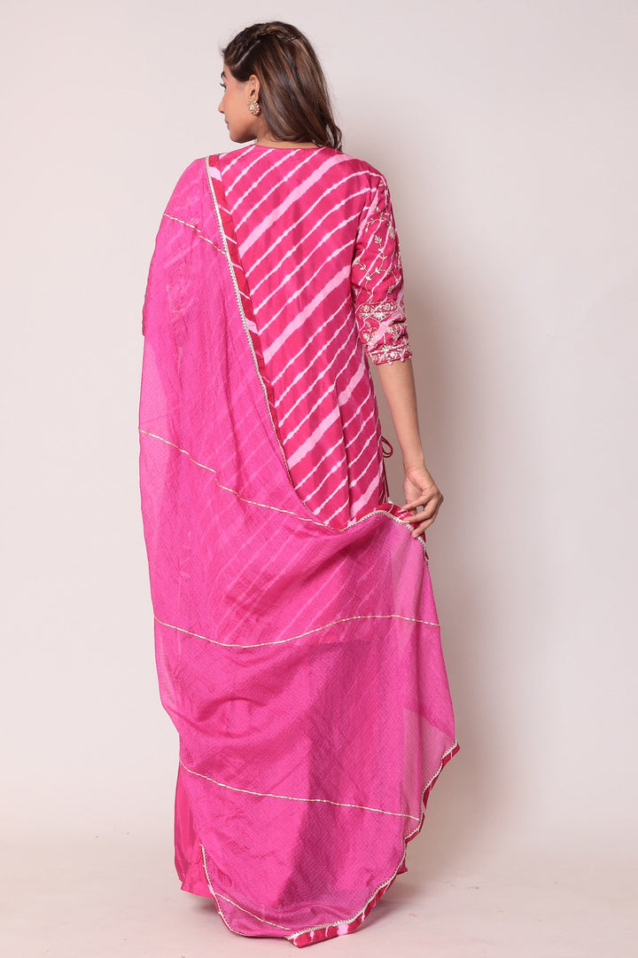 Leheriya Chanderi Straight Suit with Pittan work.