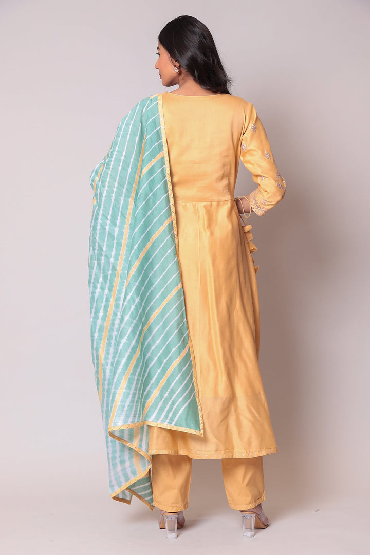 Leheriya Chanderi Suit with Pittan work.