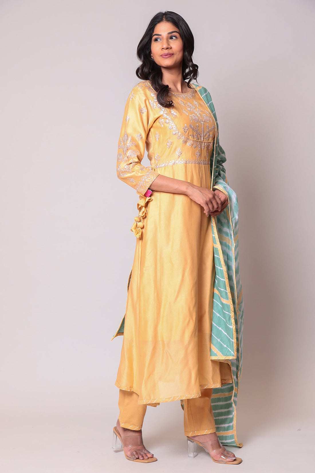 Leheriya Chanderi Suit with Pittan work.