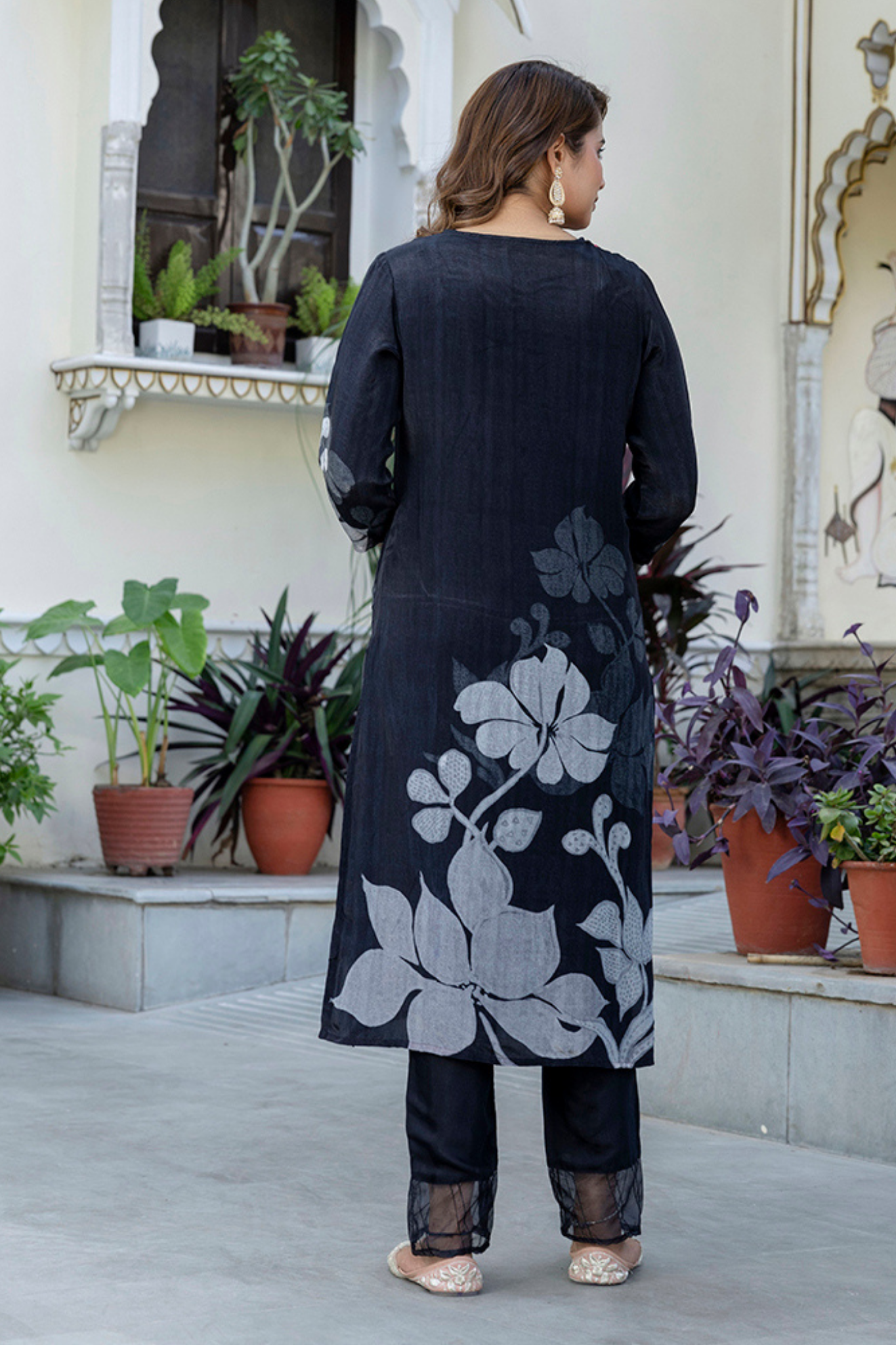 Printed Silk Blend Kurta Set with Embroidered work