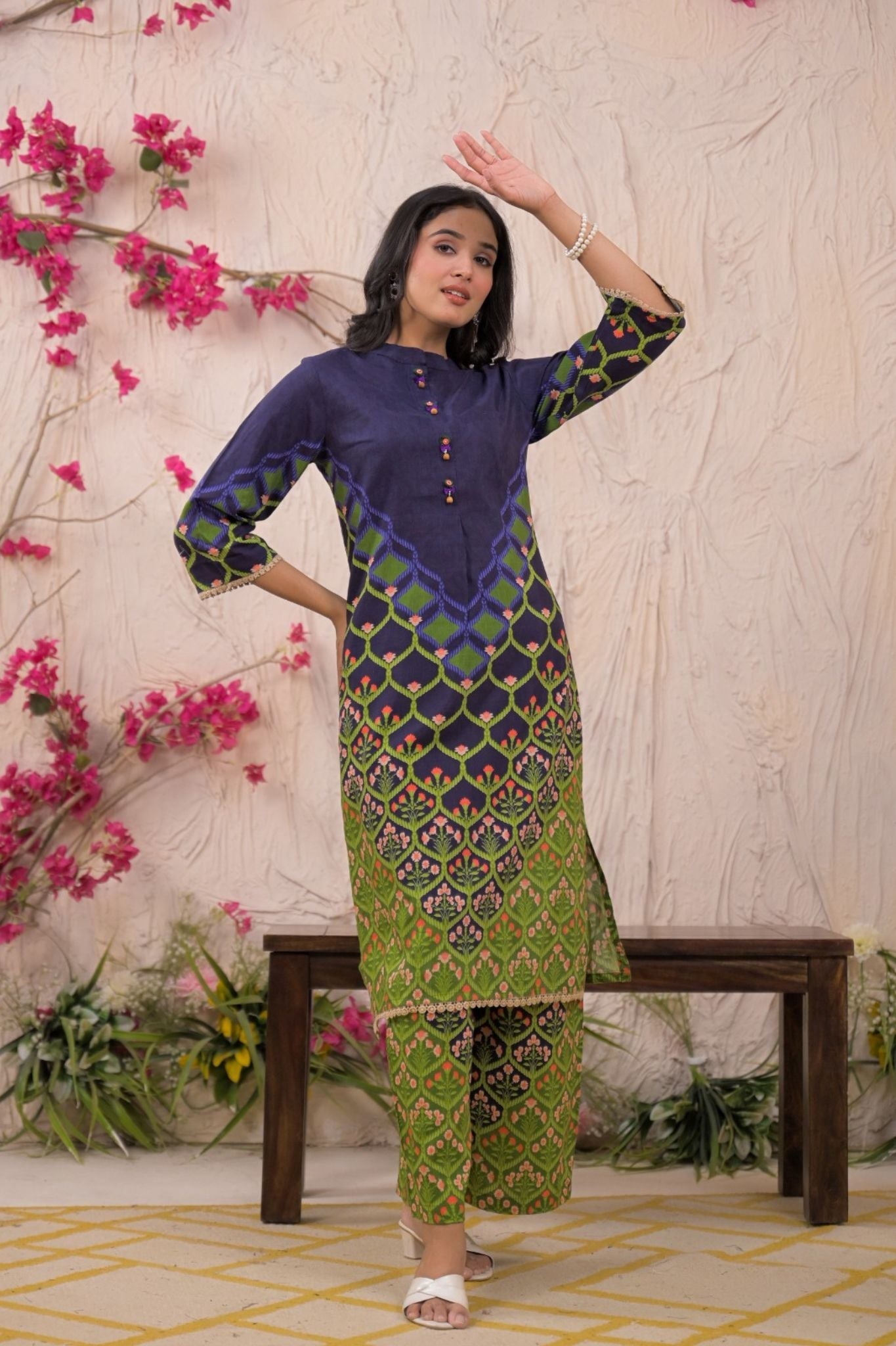 Printed Silk Blend Kurta Stitched with Thread wok