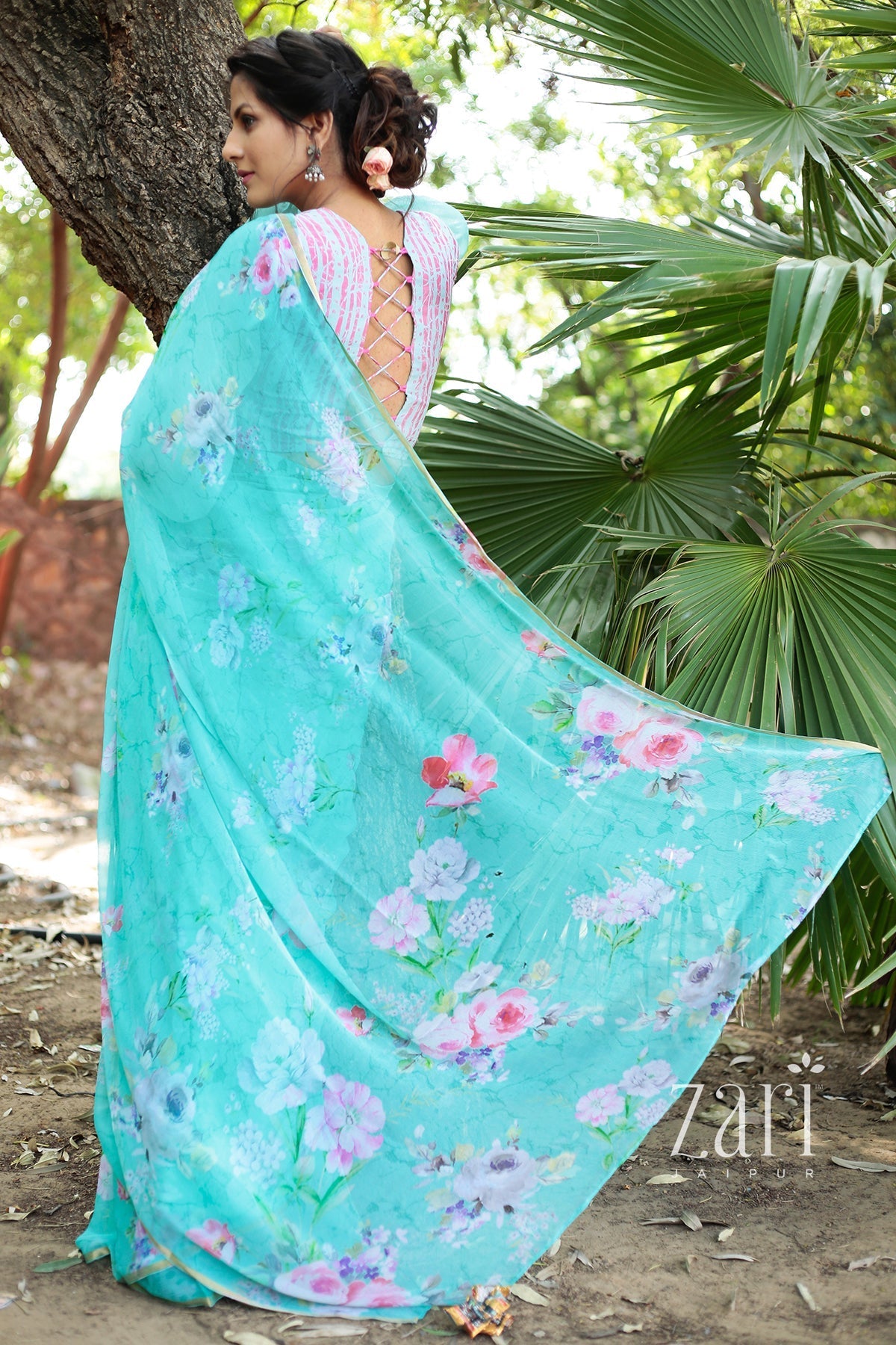 Exquisite Floral Printed Digital Print Chiffon Casual Saree