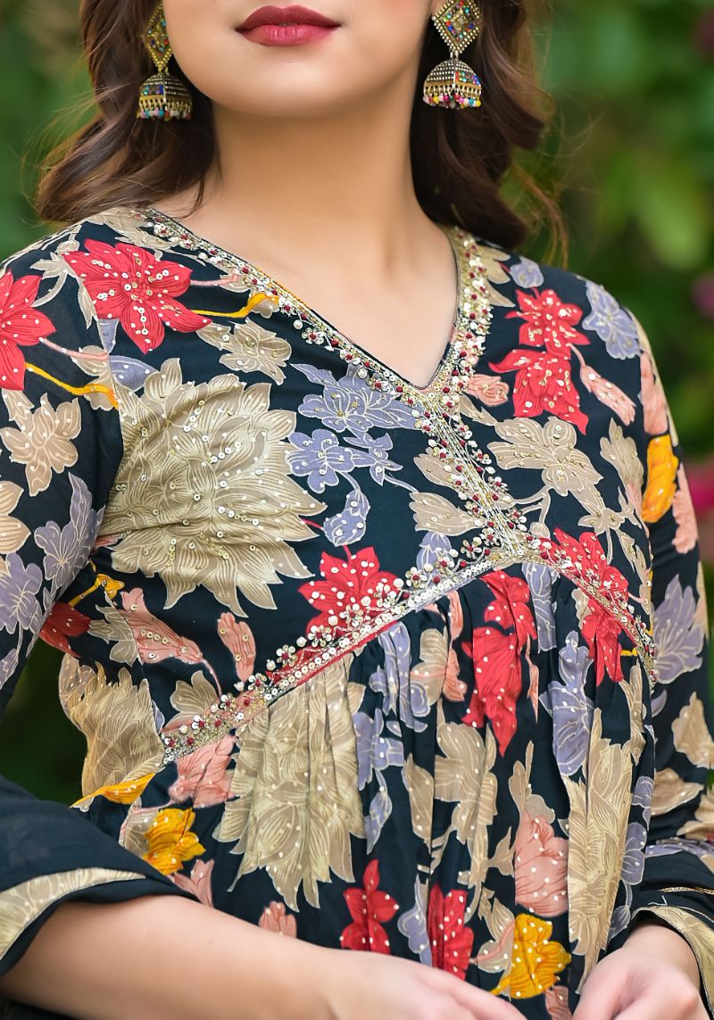 Printed Peplum Style Muslin Kurta Set with Sequins work.