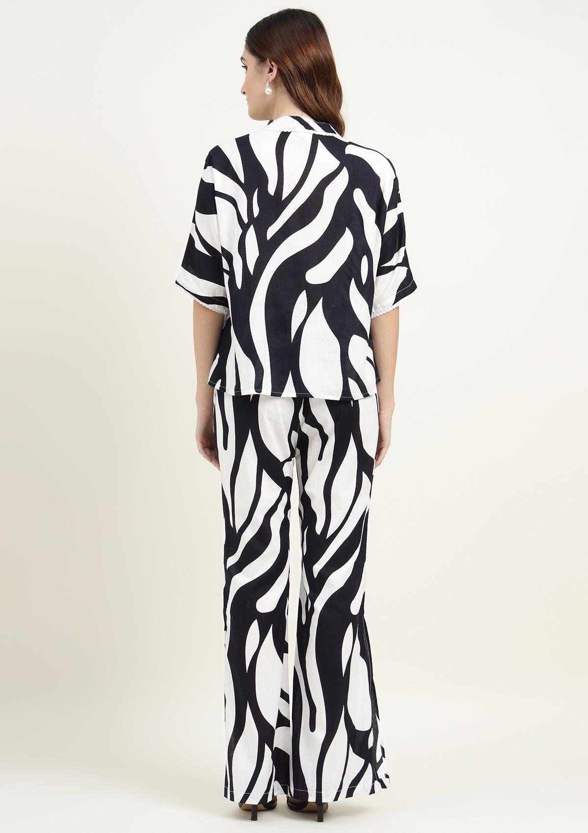 Abstract Print Pure Cotton Co Ords Set with Embroidered Lace work on Collar