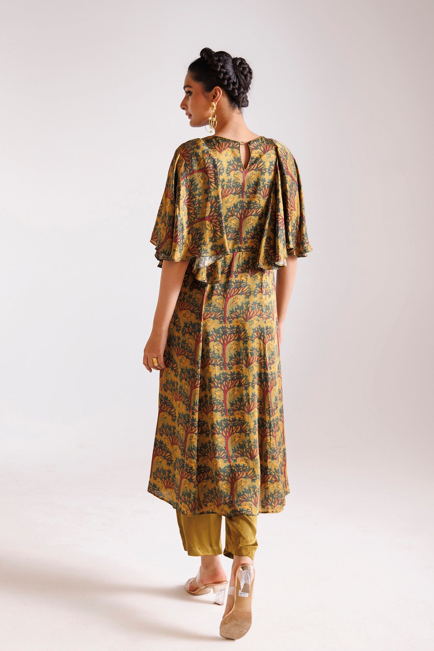 Silk Suit Embellished with Cutdana and Zardozi work