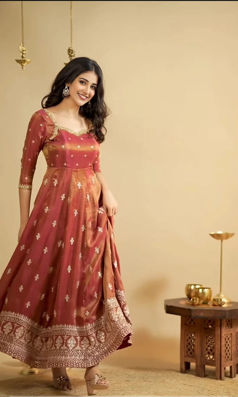 Saakshi`s cosmo Slit Anarkali Premium Suit Set